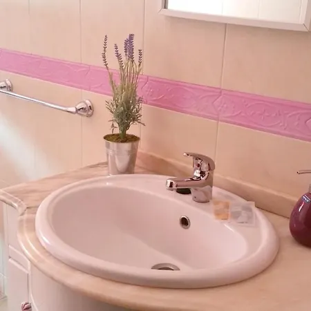 3 Bedrooms House With Private Pool Furnished Garden And Wifi At Brejos De Azeitao Tatil Evi